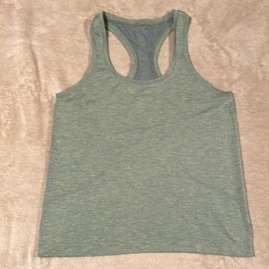Lululemon Swiftly tech Tank